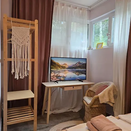 Ma-bebe Playhouse With Private Sauna --- Lake, Parks And Pools In 5 Min * Pancharevo