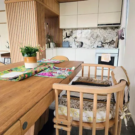 Accommodatie bij particulieren Ma-bebe Playhouse With Private Sauna --- Lake, Parks And Pools In 5 Min *